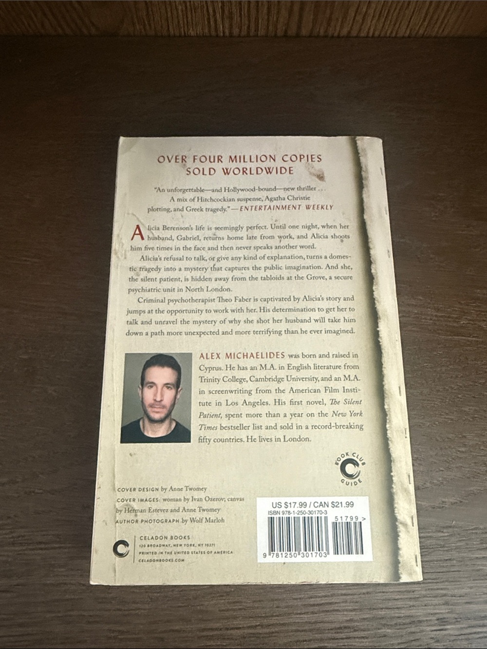 The Silent Patient by Alex Michaelides - paperback - Picture 2 of 5